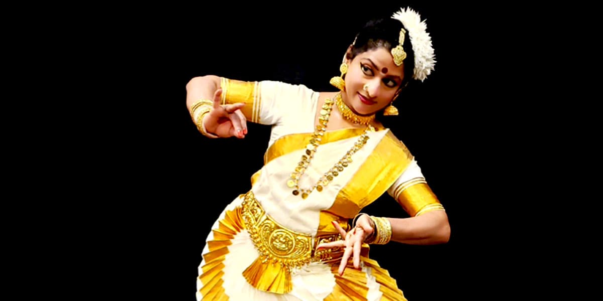 https://stageunlimited.org/wp-content/uploads/2025/01/Mohiniyattam-Stage-Unlimited.jpg